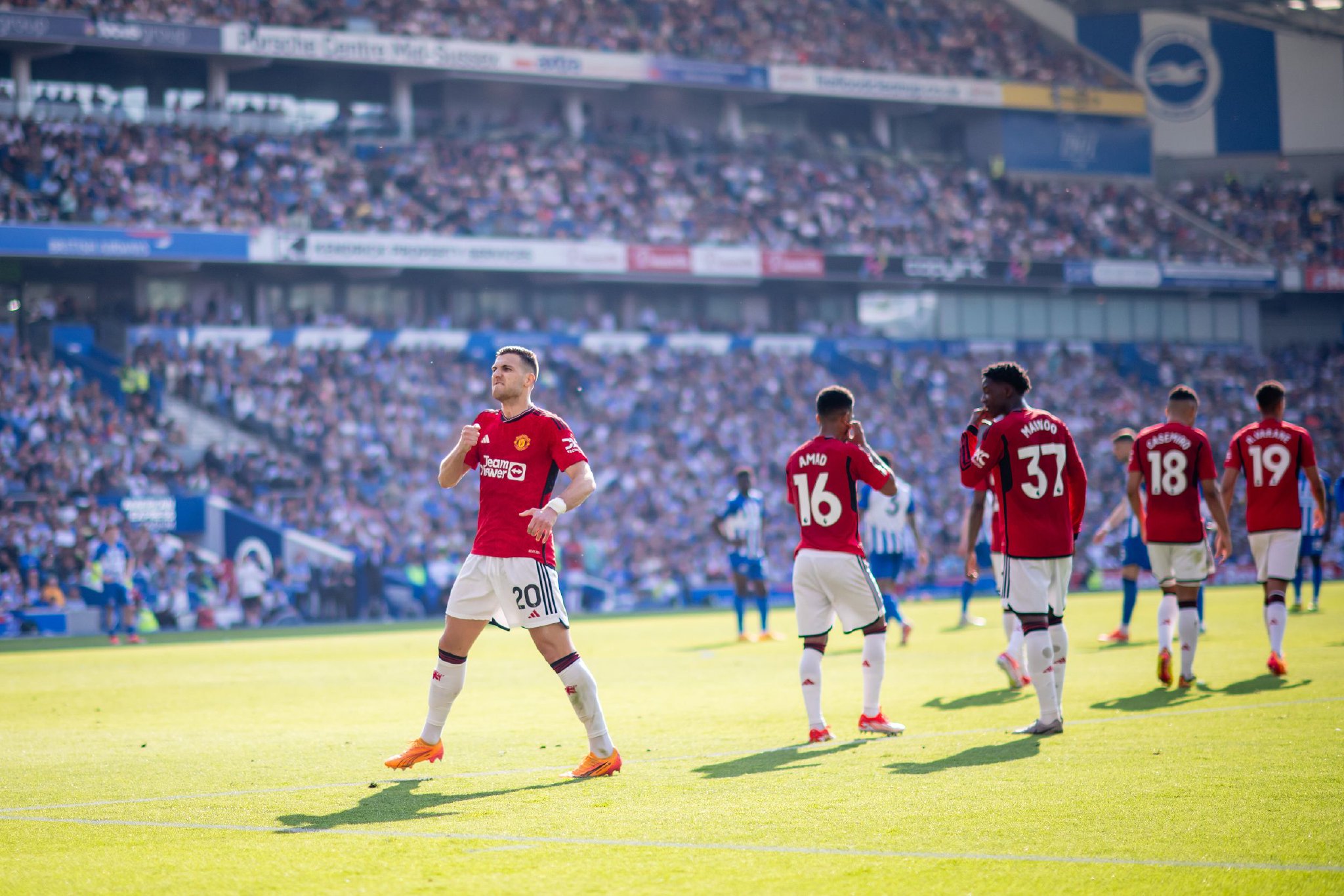 俱樂部的股 俱樂部的股